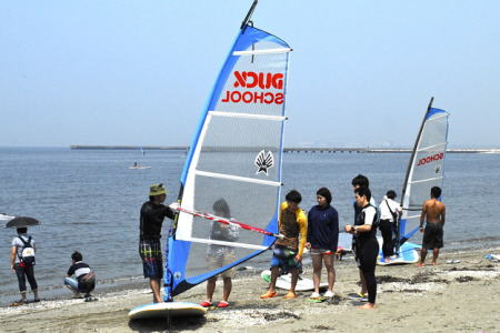 ハンディキャップを持つ子達のマリンスポーツ体験教室　千葉市検見川の浜